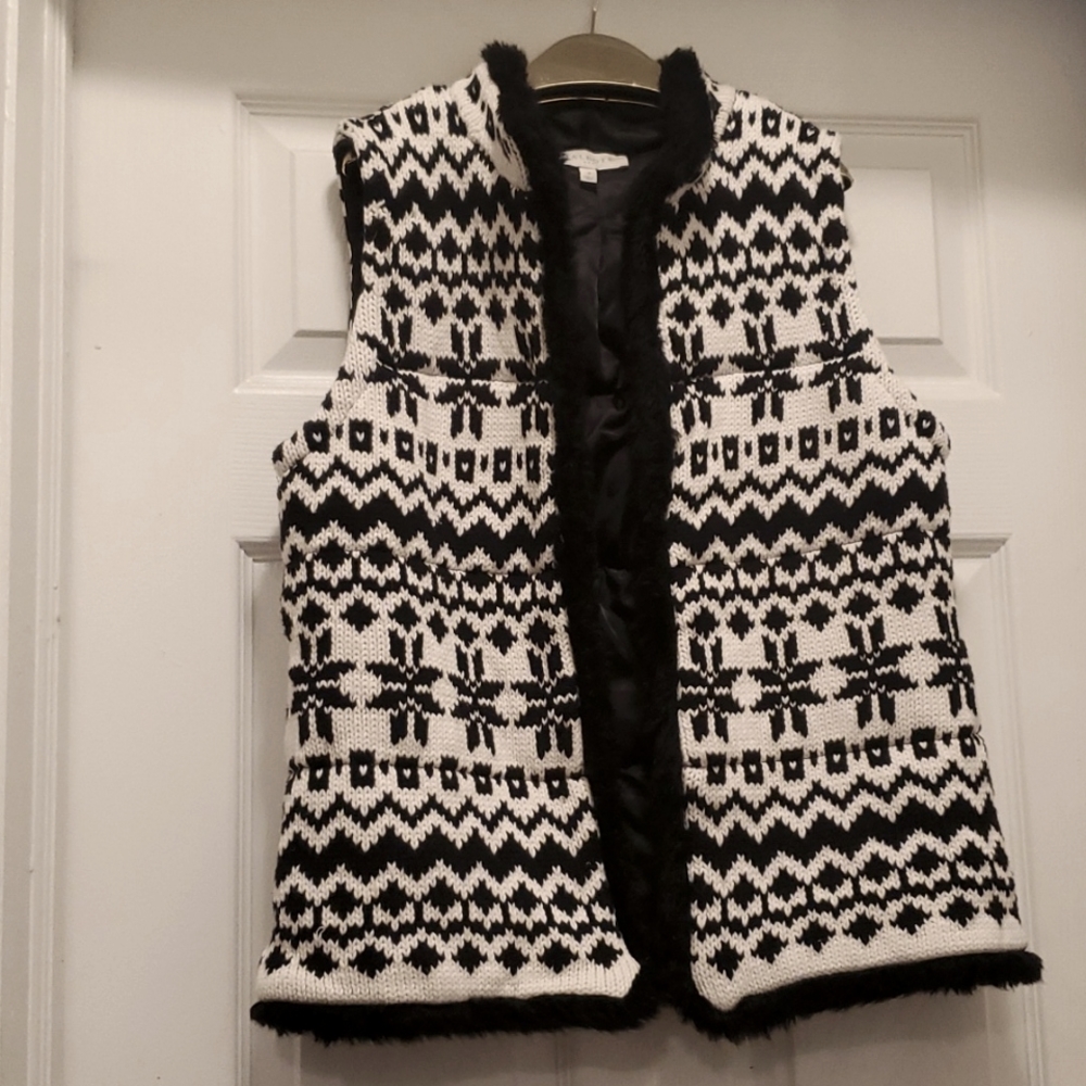 Talbots Nordic outerwear vest faux fur trim black and white small